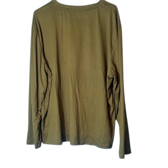 NWOT-Olive Green Long Sleeve Tee with Mandala Design - Picture 2 of 5